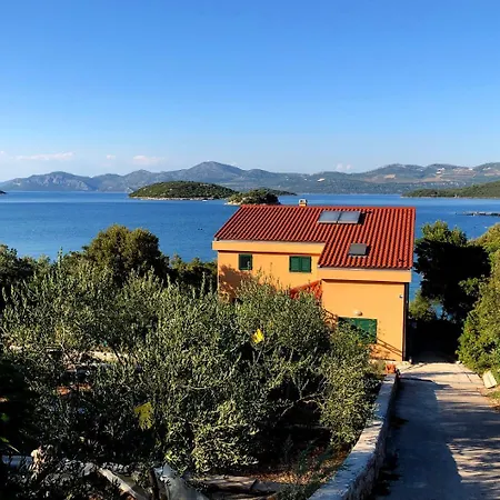Mare - 7m From The Sea